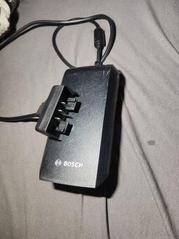 Nabijecka bosch 36v 4Ah - 3
