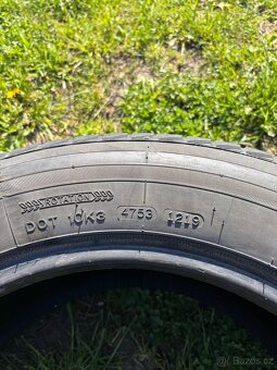 Prodám 2x celoroční pneu 235/55 R17 rok 2019 vzorek 6mm - 3