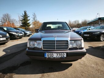 Mercedes-Benz W124 300D Turbo,Automat,Tažné,Šíbr - 3