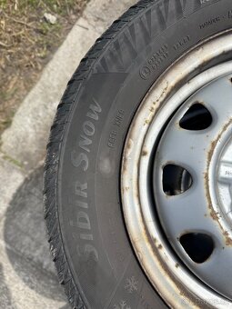 Zimni sada kol na plechových discích na Skoda Felicia - 3