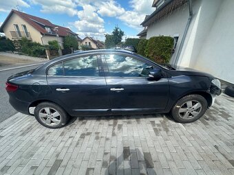 Renault Fluence 1.6 MPI (rok 2010) - 3
