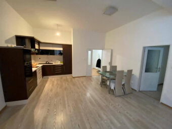 Prodej bytu 2+kk 60 m² ul.Mladějovského, Mariánské Lázně - 3
