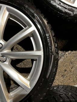 245/40/18 ZIMNÍ PIRELLi - 3