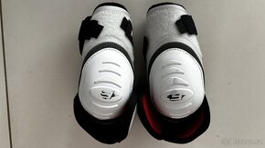 Lokty Easton Stealth ST 6 SR velikost S - 3