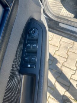 Ford Focus 1.6 80kw - 3
