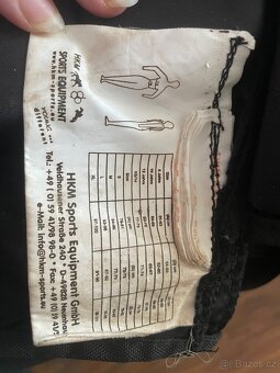 Jezdecká bezpečnostní vesta HKM - 3