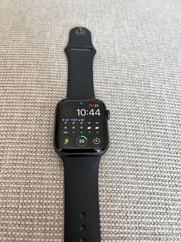Garmin Venu SQ 2 + Apple Watch SE 1.gen. + příslušenství. - 3