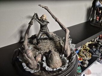 SOCHA NETFLIX - GERALT VS. KIKIMORA - 3