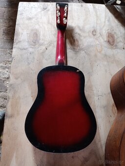 Hudební násroj kytara - 3