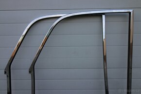 Tatra 603/1 - rámy oken předních dveří - 3