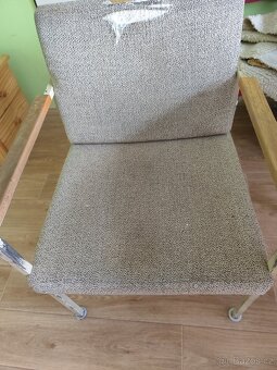 Křesla a stolek - 3