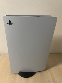 Herní konzole PS5 / PlayStation 5 s mechanikou - 3
