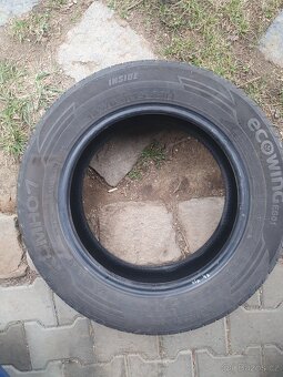 Kumho 185/65/15 - 3