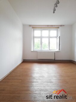 Pronájem 2+kk, 59m2, P7, Holešovice, klidná lokalita, MHD, o - 3