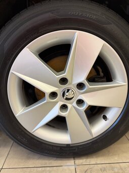 Škoda Octavia 3 ALU disky 205/55 r16 - 3