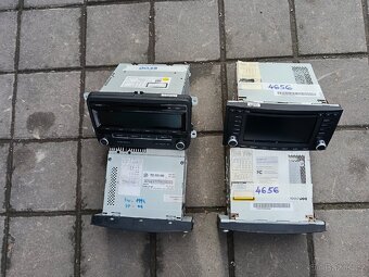 Rádia VW T5 originál včetně pinu - 3