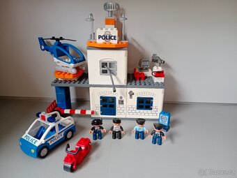 Lego Duplo policejní stanice - 3