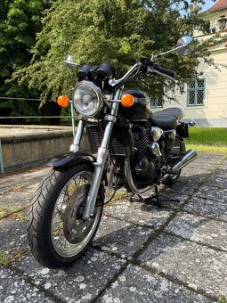 Triumph Legend 900 - 3