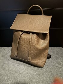 Khaki koženkový batoh - 3
