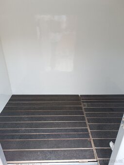Přívěsný vozík na přepravu psů 4 box - 3