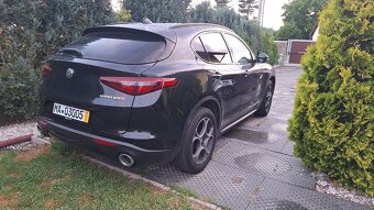 Alfa romeo Stelvio - 3