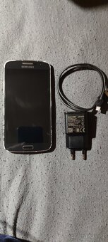 Samsung Galaxy SM-7105 - 3