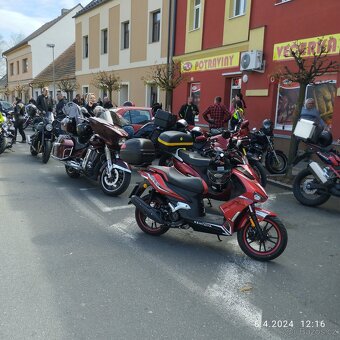 Prodam Skůtr Sinner 125 4t výkon 6.3/8500 - 3