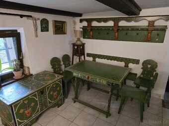 STAROŽITNÝ NÁBYTEK RUČNĚ MALOVANÝ- SOUPRAVA - 3
