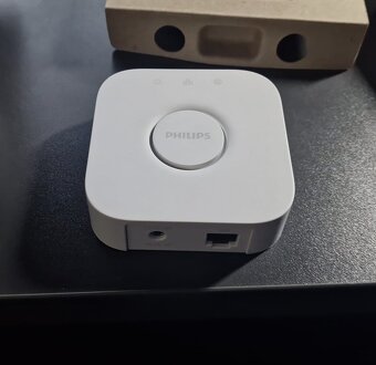 Philips Hue Bridge - 3