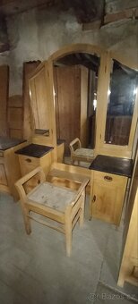 Starožitná celodřevěná ložnice - 3