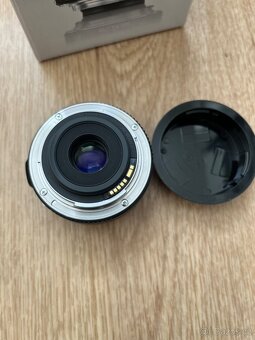 Objektiv Canon EF-S 24 mm f/2,8 STM - 3