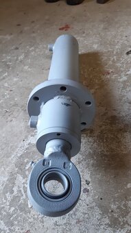 Dvojčinné hydraulické válce (pístnice) - 3
