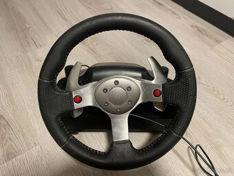 Logitech G25 - 3