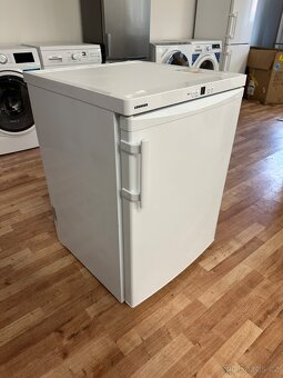 Mrazák Liebherr (162) - 3