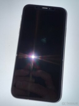 Apple iPhone XR 64GB, Black - 3