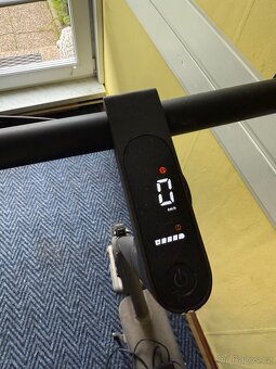 Elektrická koloběžka Xiaomi Scooter 4 Ultra EU - 3