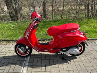 Vespa Primavera 125 RED E5+ - 3