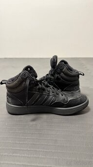 Adidas Hoops 3 wtr vel. 45 3/2 - 3