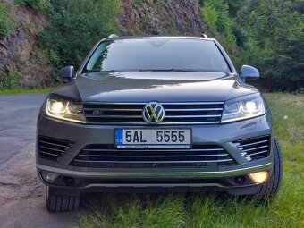 VW Touareg 3.0 TDi V6 R-line - 3