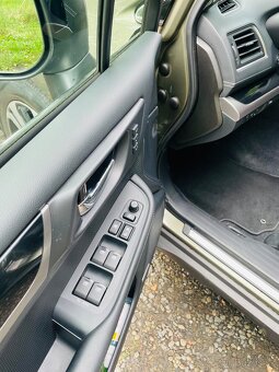 Prodám Subaru Outback - 3