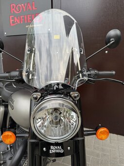 Royal Enfield Classic 350 Dark Gunmetal Grey - 3
