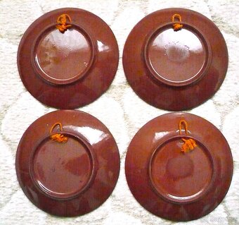 TALÍŘKY NA ZEĎ - 3