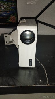 Projektor Vankio+plátno se stojanem - 3