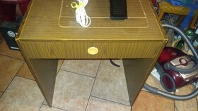 elektrický šicí stroj veritas - 3