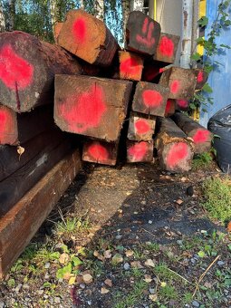 Prodáme použité trámy různých délek - 3