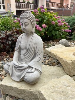 Buddha z betonu - NOVÝ - 3