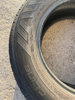 Pneu 215/65/16 C - 3