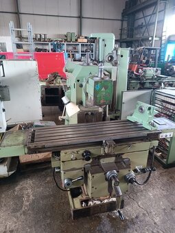 FGU  32    frézka univerzální    1990 - 3