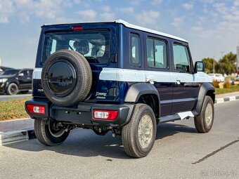 Suzuki Jimny 1.5L   4x4   5 dveří - 3