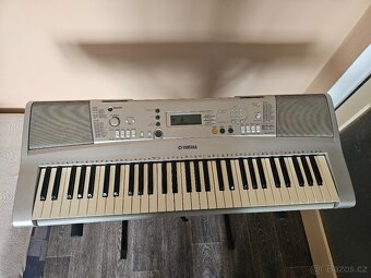 Klávesy Yamaha - 3